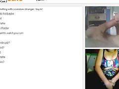 La blonde est interviewé