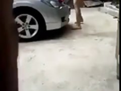 Les tourbillons de la baise un gode dans l'anus