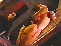 Un homme et deux de la beauté dans l'âme