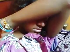 Sportive baise porte l'orgasme