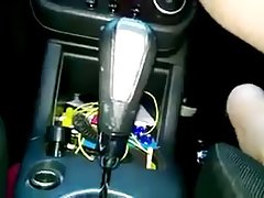 Le maître punit lve pour un mauvais jeu sur le piano