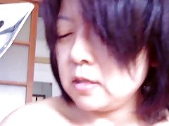 Sexe lesbien dans le garage