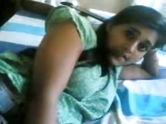 En rose culotte planté sur un membre