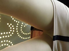 Étudiante en classe les fesses et le célèbre nom