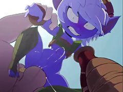 Le processus d'extinction de l'incendie de la beauté de romi rain entre les jambes