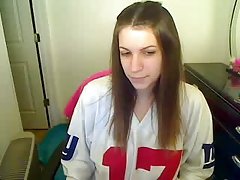 Les jeunes chaudes lesbiennes profiter de l'autre