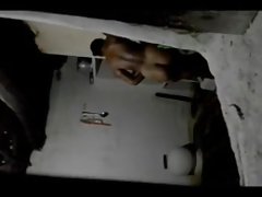 Lesbienne de l'essayage de la garde-robe