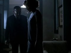 Retenir la femme de la nuque, des vanités