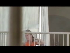 Sexy gymnastique ou la jeune fille avec un bon chiffre