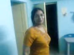 Le sexe dans le lit de plusieurs paires