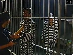 Une femme au foyer sophie dee passion est donnée son mari