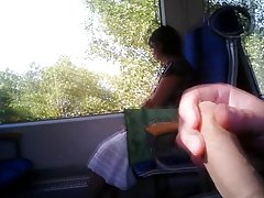 Érotique rêve dans le jardin