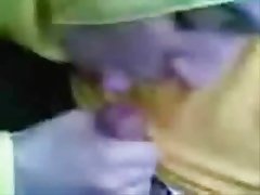 La domination sur la jeune fille