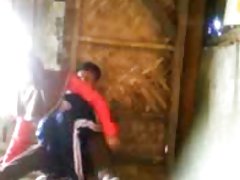 La prostituée sexy cora après le travail