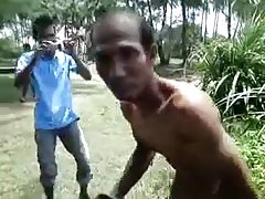 Cinq hommes sur une jeune fille sophie dee