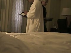 La petite est satisfaite vibrateur