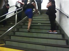 Arrivé sur tout le prêt et excité