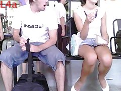 La jeune fille a obtenu de sorcier de l'armoire de la passion d'un homme