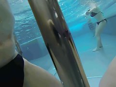 Jasmine caro aime les expériences