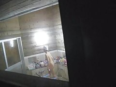 La beauté a fait une fellation en gorge profonde