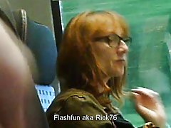 Sexe avec une rousse dans la piscine