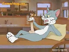 Baisée fille au bord de la piscine