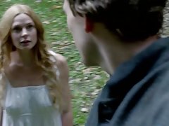 Les filles avec des membres de