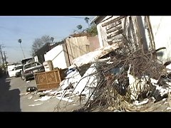 Assise sur le phallus