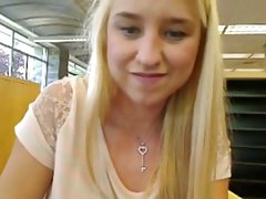 Le frère, la sœur et la mère