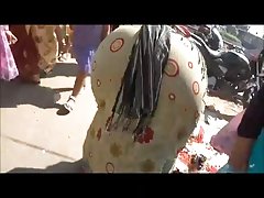 Une rousse jaye rose aujourd'hui encore dans le coup