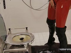 Trio au bord de la piscine