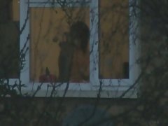 Drôle de gars pour nourrir les membres de la société des putes