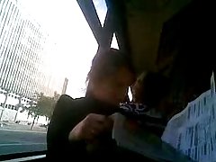 Le massothérapeute a développé des muscles et la chatte de beauté