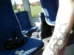 Cette materner que vous tomberez en amour avec ses