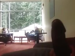 Belle génisse d'un cancer dans les chaussures avec des boulons